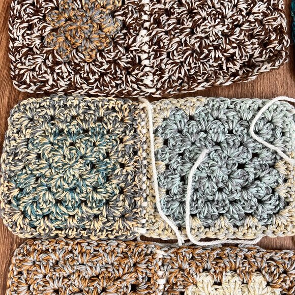 Blue Tan Crochet Quilt Fiber Yarn and Square Starter Lot - Picture 4 of 16